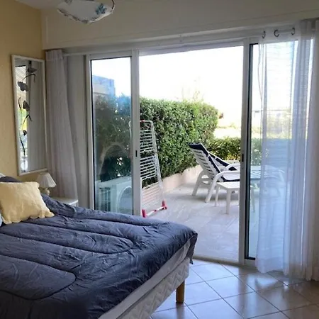 T2 Climatisé Proche Avec Parking - - Fr-1-308-181 *