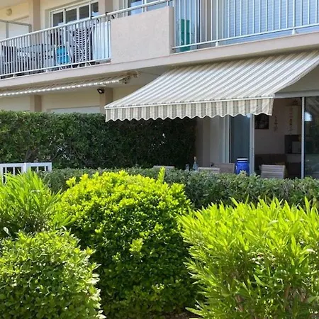 T2 Climatise Proche Avec Parking - - Fr-1-308-181 Le Lavandou