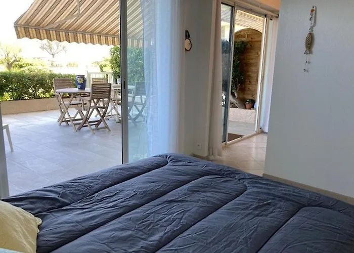 T2 Climatise Proche Avec Parking - - Fr-1-308-181 Le Lavandou