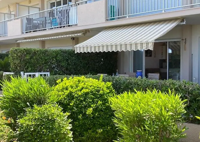 T2 Climatise Proche Avec Parking - - Fr-1-308-181 Le Lavandou